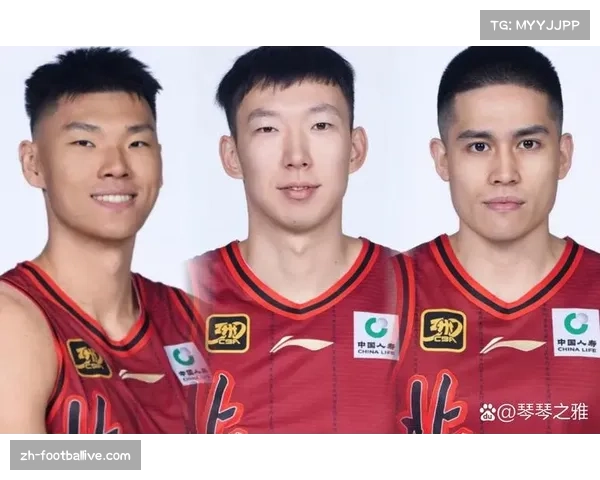 三球员半场得分上双 或将成球队未来核心推动力