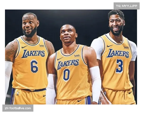 湖人近15战进攻效率121.5 同期排名联盟第三位 湖人近15战进攻效率121.5 同期排名联盟第三位